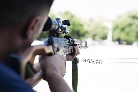 Sibiu: Bărbat împuşcat în timp ce trecea pe lângă un poligon militar, procurorii fac o anchetă