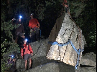 Alba: Un alpinist maghiar a murit după ce a căzut de pe o stâncă în Cheile Vălişoarei, de la peste 40 de metri înălţime