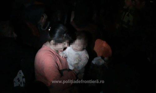 Aproape 120 de persoane, salvate de poliţiştii de frontieră români în Marea Egee. FOTO/ VIDEO