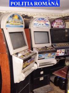 Percheziţii în Suceava la persoane bănuite de infracţiuni în domeniul jocurilor de noroc,  23 de aparate tip slot-machine fiind confiscate