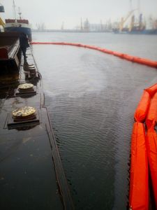 O ambarcaţiune arestată în trecut de Garda de Coastă s-a scufundat în Portul Constanţa; vasul nu avea echipaj