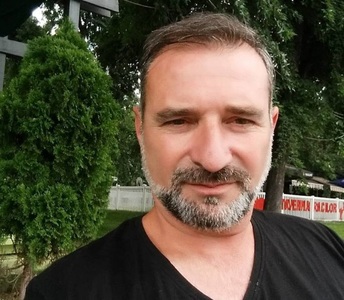 Bărbatul care s-a autointitulat ”adevăratul organizator" al mitingului românilor din străinătate este urmărit penal pentru instigare la acte de violenţă împotriva forţelor de ordine; el a fost plasat sub control judiciar