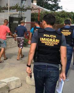 Peste 320 de cetăţeni străini au fost depistaţi în situaţii ilegale în România, în luna septembrie; s-au dat amenzi de peste 2,2 milioane de lei