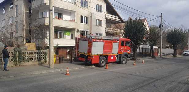 Incendiu la subsolul unui imobil din Sibiu unde funcţionează şi o grădiniţă; au fost evacuaţi 20 de copii din cei 52, restul nefiind în pericol