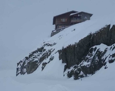 Risc mare de avalanşă în Munţii Făgăraş - VIDEO