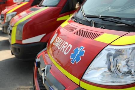 UPDATE - Sibiu: Trei adulţi şi doi copii, duşi la spital cu arsuri după explozia unei butelii