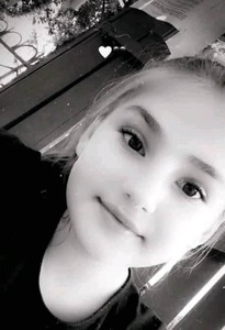 Botoşani: Fată de 13 ani, căutată de poliţişti după ce a plecat de acasă 