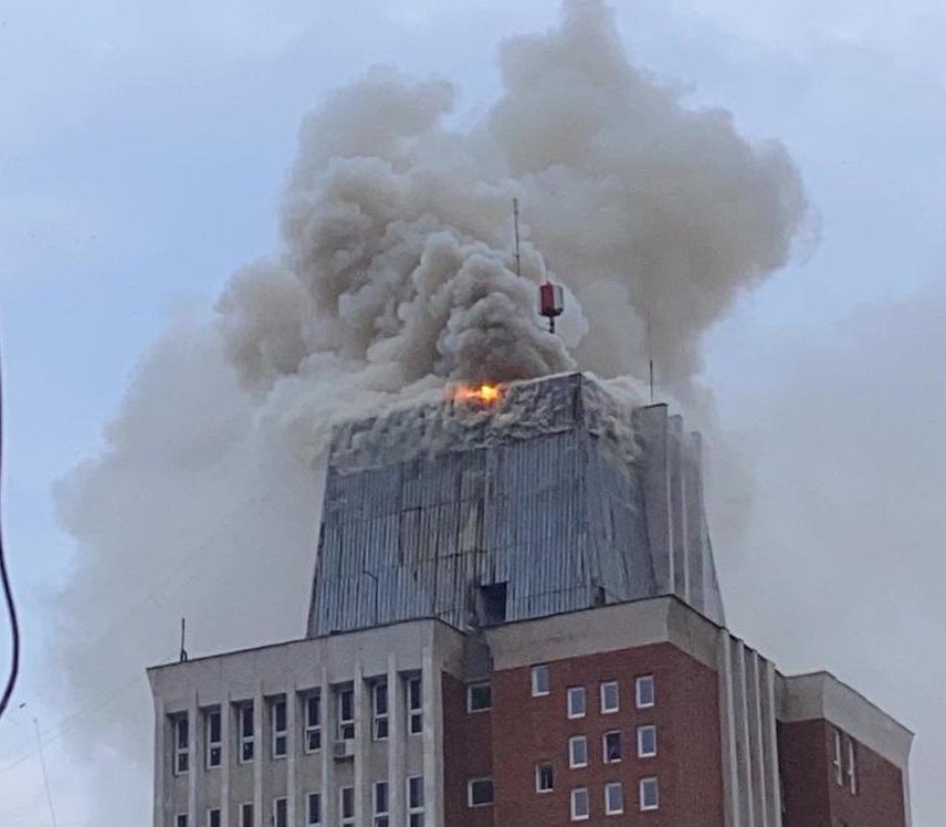 Update Incendiu La Clădirea In Care Se Află News Ro