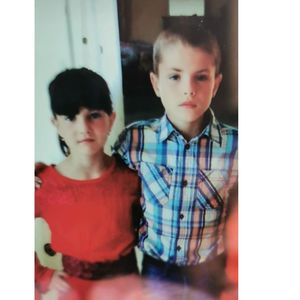 Caraş-Severin: Cei doi fraţi dispăruţi din camera unde dormeau au fost găsiţi la 50 de kilometri de locuinţă. Vor fi preluaţi de Direcţia de Asistenţă Socială şi Protecţia Copilului