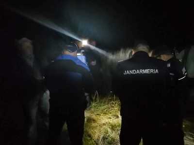 Harghita: Trei culegători de ciuperci rătăciţi pe munte, recuperaţi de jandarmi după mai bine de trei ore - FOTO, VIDEO