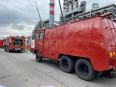Oficialii Petrotel Lukoil, după incendiul în urma căruia a fost emis mesaj Ro-Alert: Pentru că procedurile de alertă ISU au generat panică, dorim să vă asigurăm că nu există riscuri şi nici depăşiri pe staţiile de mediu