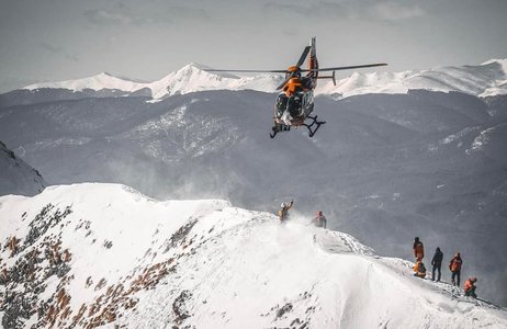 Trupul alpinistei decedate în timpul unei ascensiuni în Masivul Bucegi, recuperat - VIDEO