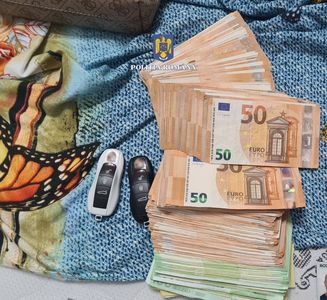 Buzău - Bărbat care de 10 ani racola tinere prin metoda Loverboy, determinându-le să se prostitueze în România, Spania, Germania şi Italia, arestat. Suma astfel obţinută, estimată la 400.000 de euro