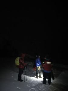 UPDATE - Salvamontiştii au intervenit pentru recuperarea a 25 de turişti din Valea Bâlii / toţi au ajuns în siguranţă la Bâlea Lac / La peste 1.800 de metri altitudine stratul de zăpadă este consistent