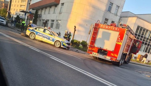 Accident cu patru maşini pe o stradă din Cluj-Napoca / Una dintre maşinile implicate – o autospecială nouă de Poliţie / Doi poliţişti au fost răniţi - FOTO / VIDEO