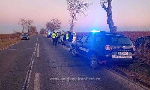 Şapte cetăţeni străini care au trecut ilegal graniţa din Bulgaria, prinşi de poliţiştii de frontieră din cadrul Gărzii de Coastă
