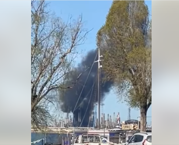 UPDATE - Explozie la Rafinăria Petromidia/ Nu sunt victime / Planul Roşu de Intervenţie, dezactivat de la ora 10.00  - VIDEO, FOTO
