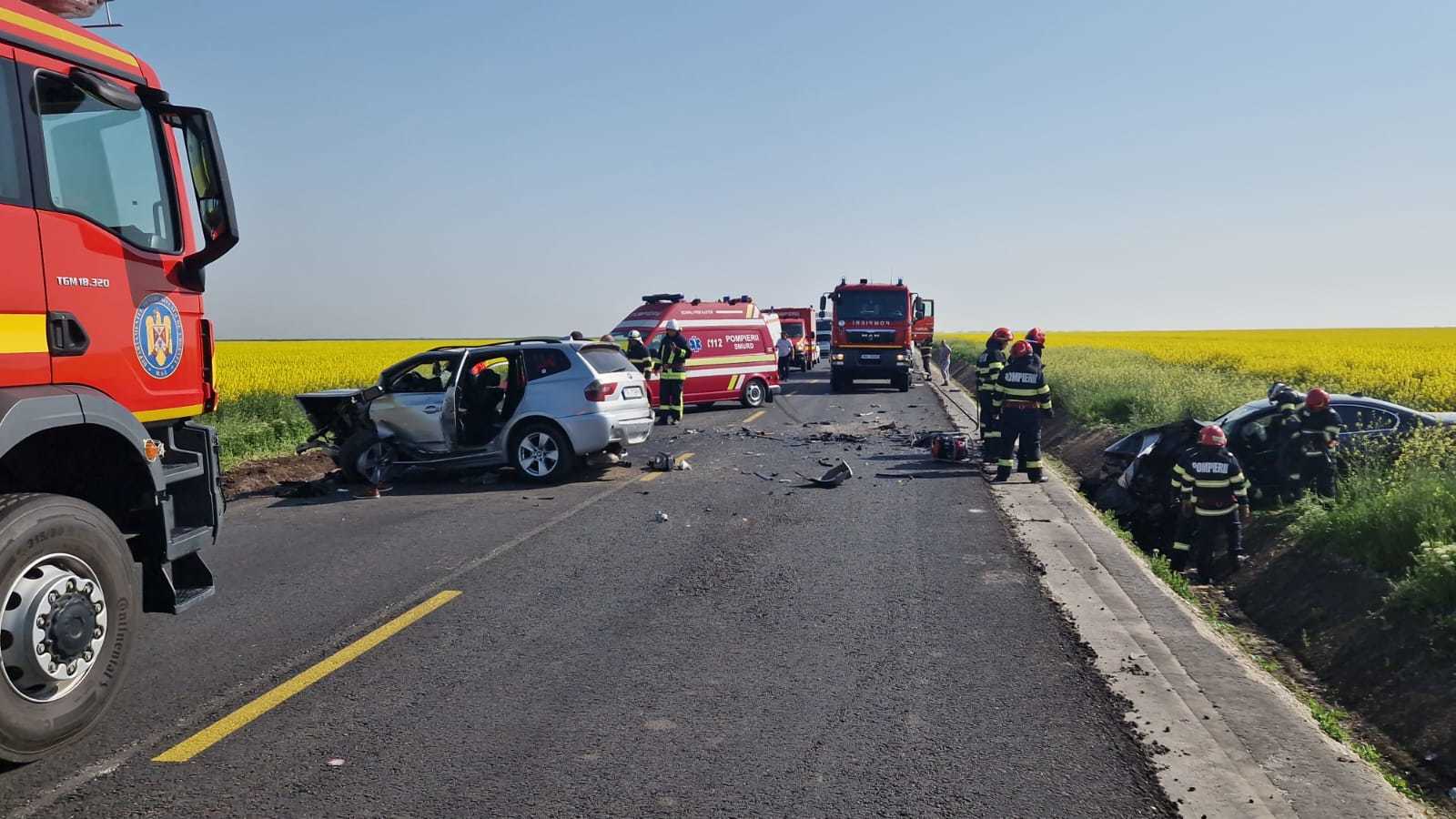 Teleorman: Un mort şi trei răniţi, după ce două maşini s-au ciocnit pe DN 52 / O femeie, transportată cu elicopterul la Bucureşti
