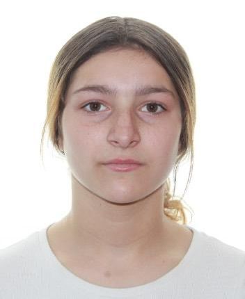 Sibiu: Fată de 15 ani, căutată de poliţişti după ce ar fi fost obligată de fostul iubit să urce într-un autoturism, cu care au plecat