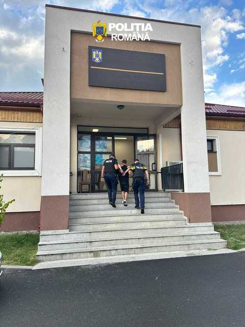 Maramureş: Adolescent de 16 ani, reţinut după ce a intrat peste un bărbat în locuinţă, l-a ameninţat şi a sustras suma de 5.000 de lei