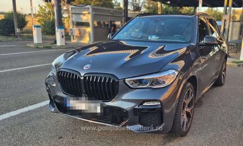 Autoturism evaluat la 60.000 de euro, furat din Belgia, descoperit de poliţiştii de la vama Albiţa. Maşina era înmatriculată în republica Moldova - FOTO