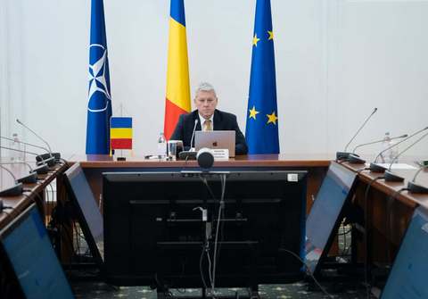 Cătălin Predoiu anunţă că au fost găsite droguri ascunse în recipiente asemănătoare spray-urilor nazale: Metodele de ascundere se schimbă, iar noi trebuie să ne adaptăm permanent / Reprezentanţii MAI au intensificat acţiunile în zona festivalurilor