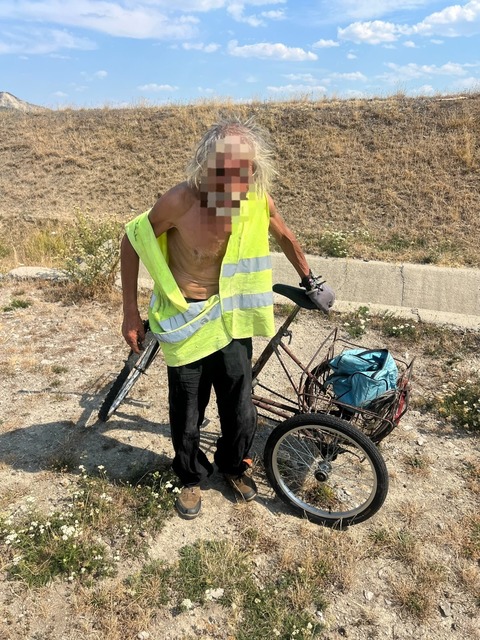 Un bărbat a circulat cu tricicleta, pe contrasens, pe autostrada A1, în Hunedoara/ 19 apeluri la numărul de urgenţă 112, în 40 de minute