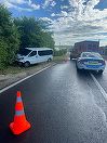 Microbuz în care se aflau nouă persoane, implicat într-un accident rutier pe autostradă, în judeţul Cluj. Patru persoane au nevoie de îngrijiri medicale