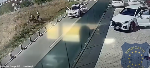Bărbat care circula pe străzile din Chiajna cu o motocicletă de enduro neînmatriculată, prins de Poliţie după o urmărire spectaculoasă. Motociclistul, care nu are permis, a încercat să scape intrând pe un teren viran - FOTO. VIDEO