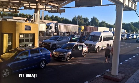 Probleme tehnice la unul dintre sistemele de control ale Poliţiei de Frontieră din Republica Moldova - Bazele de date sunt nefuncţionale, iar verificările se realizează manual / Timpi de aşteptare ridicaţi