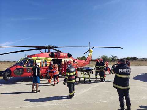 Navă lovită de dronă în Marea Neagră – ANR: Opt marinari sunt în stare bună şi vor fi preluaţi de navele de salvare / Trei răniţi au fost preluaţi de elicopterul MAI