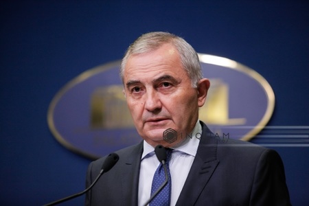 Lazăr Comănescu: E nevoie de oameni noi care să promoveze interesele economice externe ale României