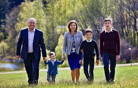 Igor Dodon anunţă organizarea Festivalului Familiei în Republica Moldova şi a marşului susţinerii familiei tradiţionale, în 12 mai