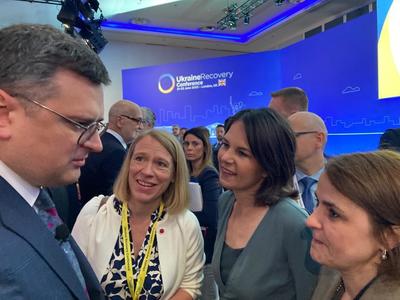 Luminiţa Odobescu a subliniat, la Conferinţa privind reconstrucţia Ucrainei de la Londra, rolul României ca platformă logistică, de aprovizionare şi industrială pentru eforturile de reconstrucţie ale ţării vecine