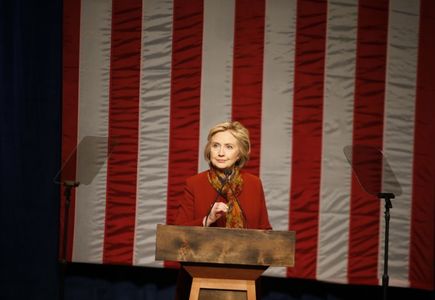 Hillary Clinton susţine că Iranul ar trebui să înfrunte sancţiuni internaţionale pentru testarea rachetelor balistice