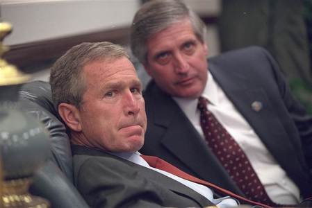 Familia Bush a publicat fotografii inedite cu fostul preşedinte al SUA în ziua de 11 septembrie 2001 - GALERIE FOTO
