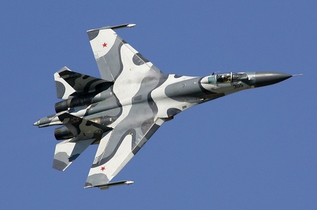 Rusia a anunţat consemnarea la sol a întregii flote de avioane SU-27 după prăbuşirea unui avion în apropiere de Moscova