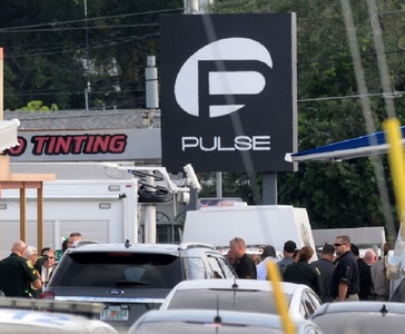 ATACUL armat din Orlando: Treizeci şi nouă de victime au fost masacrate în club, 11 au murit în spitale, anunţă primarul din Orlando
