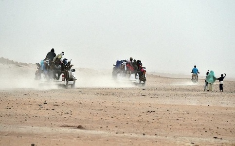 Niger: 34 de migranţi, printre care se numără 20 de copii, au fost găsţi morţi în deşertul Sahara