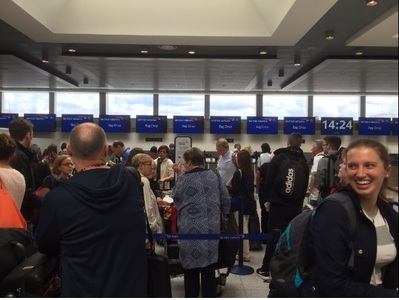 Marea Britanie: Pasagerii British Airways se confruntă cu întârzieri considerabile după prăbuşirea sistemului de check-in