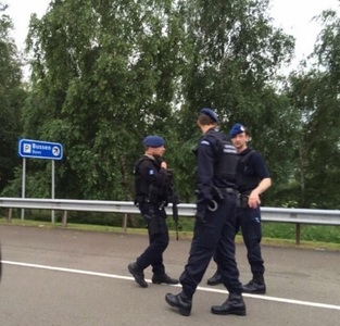 Autorităţile olandeze susţin că nu există nicio ameninţare, după reţinerea unui suspect care a strigat ”bombă” în autobuz