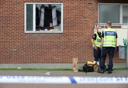 Autorităţile suedeze anunţă că un copil a fost ucis într-un atac cu grenadă, asupra unui apartament din Goteborg
