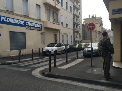 O maşină suspectă, în care se aflau două butelii, a fost găsită în apropiere de o sinagogă, la Marsilia