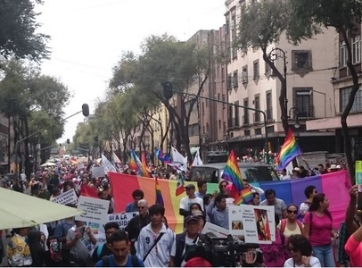 Mexicanii au demonstrat în favoarea căsătoriilor între persoane de acelaşi sex, în urma unor proteste ale opoziţiei