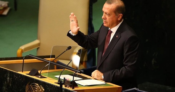 Turcia vrea să lupte alături de SUA împotriva Statului Islamic la Rakka, dar cu anumite condiţii, afirmă Erdogan