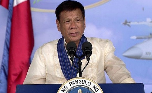 Duterte s-a comparat cu Adolf Hitler, spunând că ar fi “fericit” să ucidă milioane de dependenţi de droguri din ţară