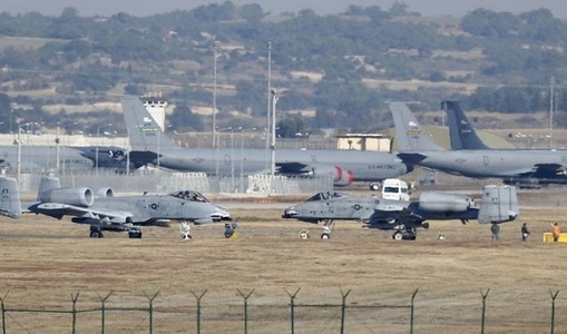 O delegaţie parlamentară germană a vizitat miercuri baza aeriană Incirlik, din estul Turciei