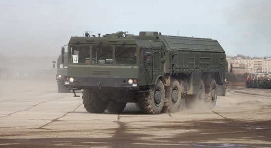 Rusia efectuează exerciţii cu sisteme balistice Iskander în apropierea frontierei cu Estonia