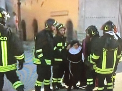 Un spital din Italia este în curs de evacuare, iar un lift s-a prăbuşit la Roma, din cauza seismului