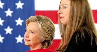 Clinton i-a trimis în 2009 fiicei sale materiale pe care Departamentul de Stat le-a clasificat anul trecut